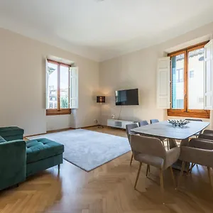 https://5-min-duomo-magnificent-home.it-tuscanyhotel.com
